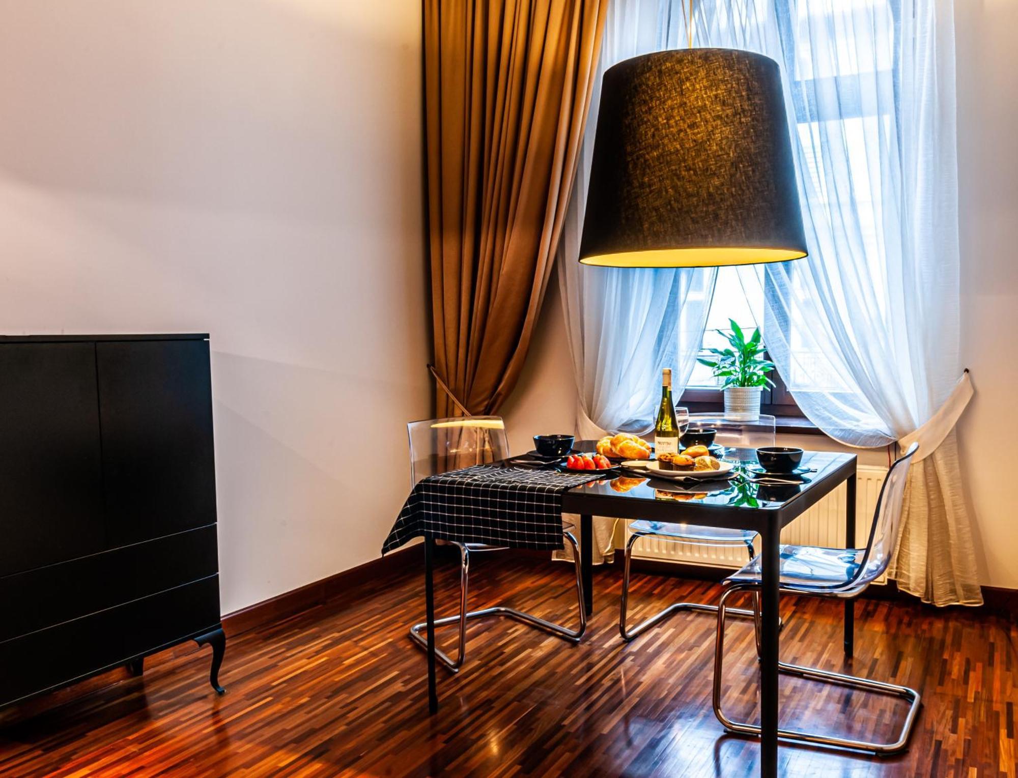Home & Travel Lodz  Ngoại thất bức ảnh