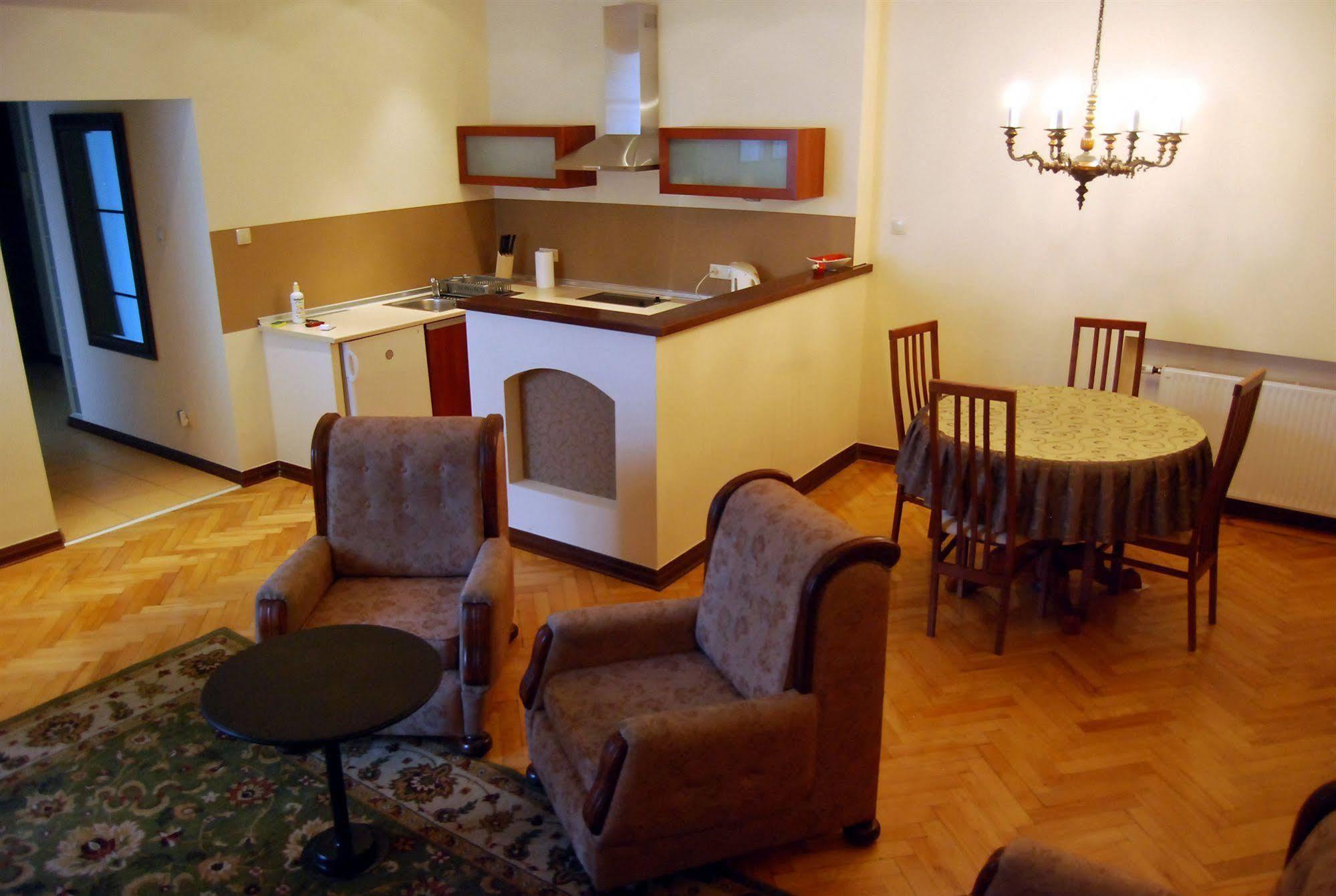 Home & Travel Lodz  Ngoại thất bức ảnh